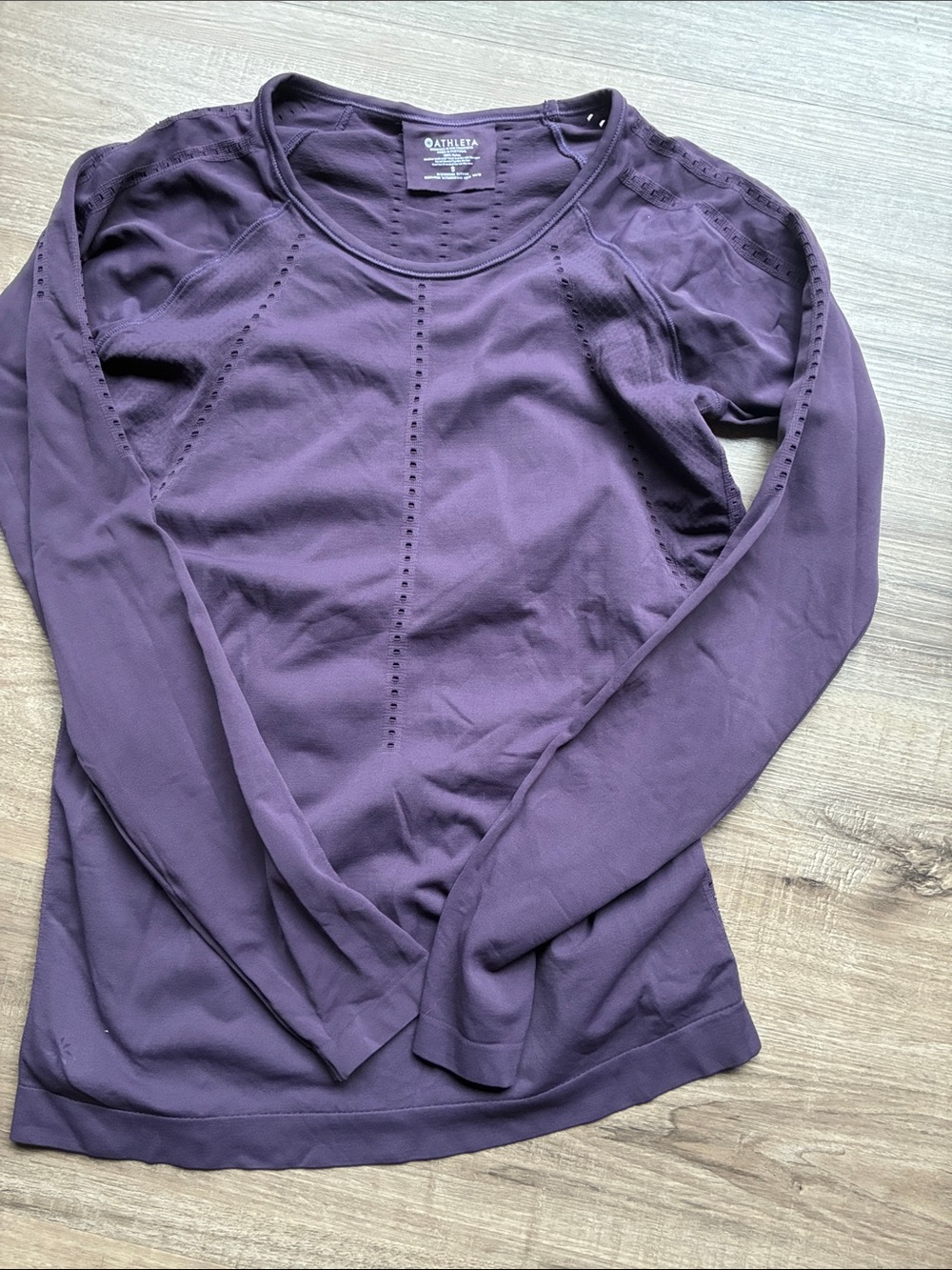 Athleta Women's Long-Sleeve Eyelet Seam Purple Top